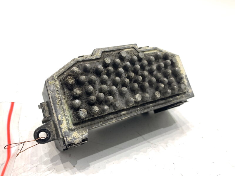 Odpor ventilátora / ventilátory vzduchu Audi A5 (8T3) 2007 - 2017 8K0820521