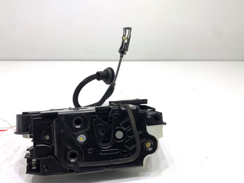 Zámok dverí pravý predný VW Sharan (7N1, 7N2) 2010 - 2022 5K1837016D