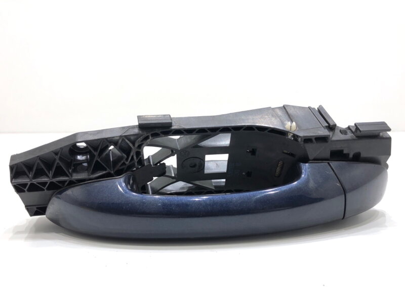 Kľučka vonkajšia pravá predná VW Sharan (7N1, 7N2) 2010 - 2022 5L0837885C