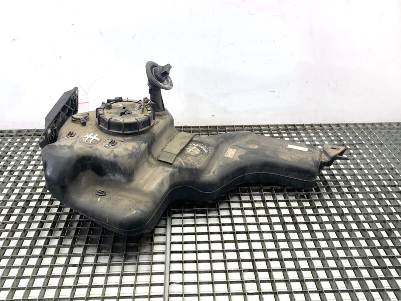 Nádrž SCR VW Sharan (7N1, 7N2) 2010 - 2022 7N0131877H