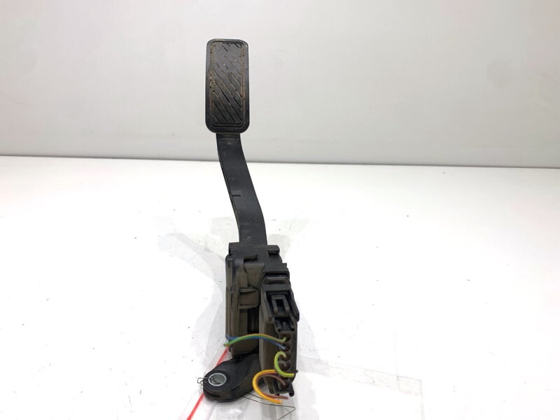 Plynový pedál Ford Transit Courier B460 2014 - 2022 8V21-9F836-AC