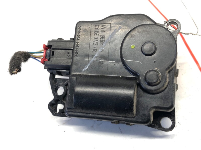 Motor radiátora kúrenia Ford Transit Courier B460 2014 - 2022 AV11-19E616-FA