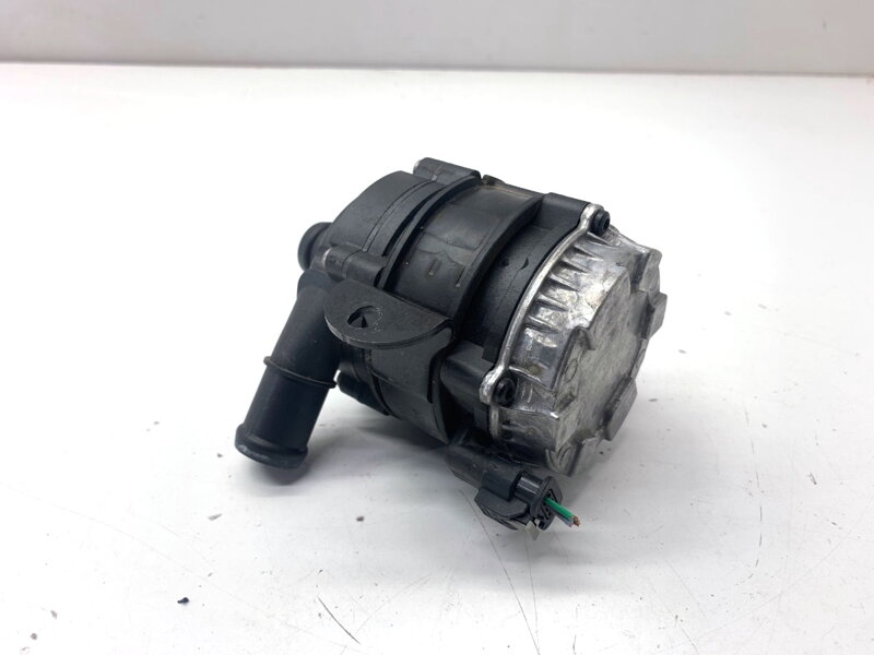 Prídavná vodná pumpa Skoda Superb III Kombi (3V5) 2015 - 2022 04L965567