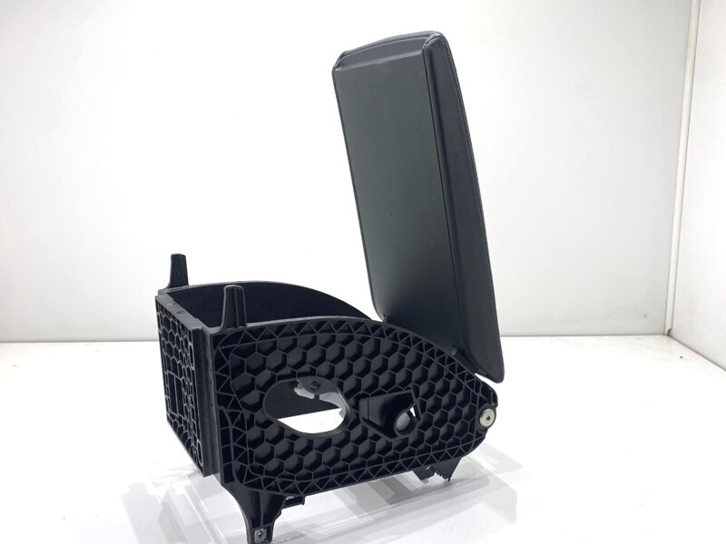 Lakťová opierka Skoda Superb III Kombi (3V5) 2015 - 2022 3V0864207A