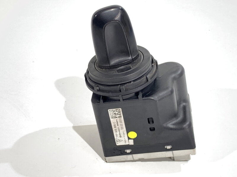 Spínacia skrinka Porsche Panamera (970) 2009 - 2017 7PP905865C