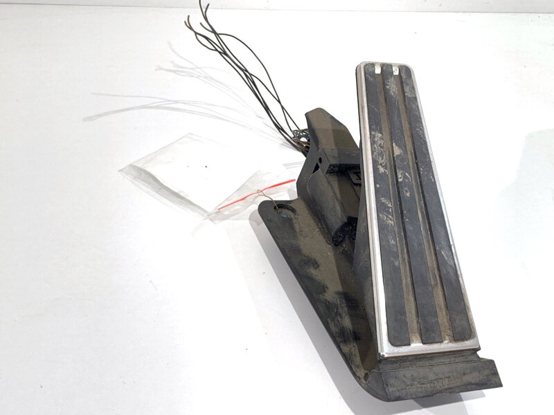 Plynový pedál Porsche Panamera (970) 2009 - 2017 97042302100