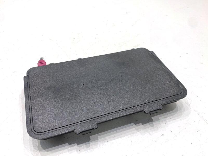 Nabíjačka indukčná Skoda Superb III Kombi (3V5) 2015 - 2022 5NA980611