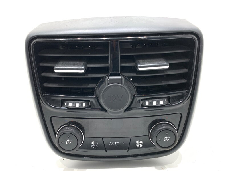 Panel ovládania ventilácie klimatizácie zadný Peugeot 508 SW I (8E_) 2010 - 2018 96773953XT