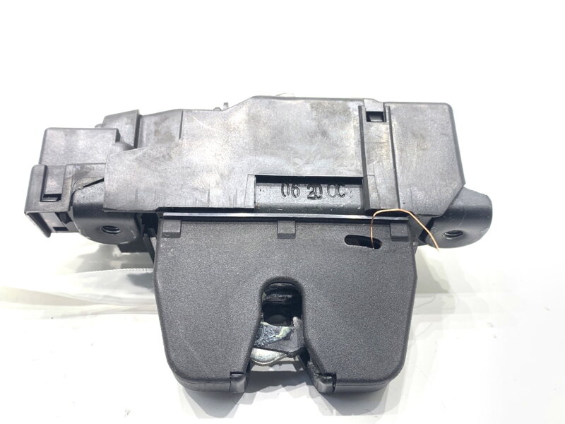 Zámok veka batožinového priestoru zadný Peugeot 308 II (LB_, LP_, LW_, LH_, L3_) 2013 - 2021 9816195380