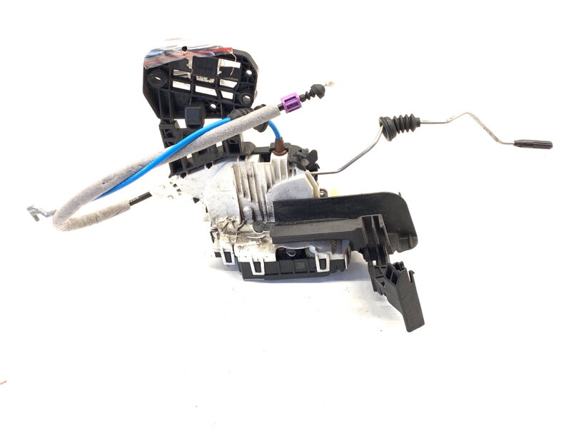 Zámok dverí ľavý predný Mercedes-benz Class A (W176) 2012 - 2018 A1667200135