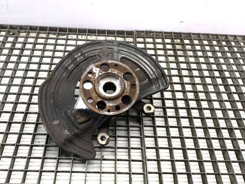 Otoč pravá predná Mercedes-benz Class A (W176) 2012 - 2018