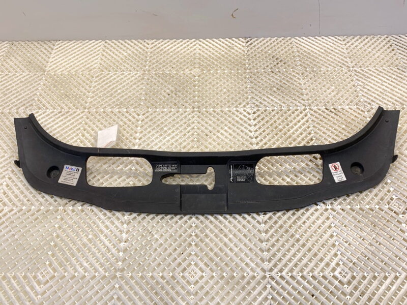 Kryt čela predného Porsche Panamera (970) 2009 - 2017 97050481100