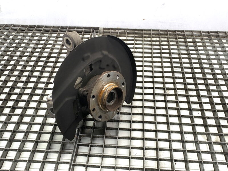 Otoč pravá predná Nissan Qashqai III (J12) 2021 - 2022