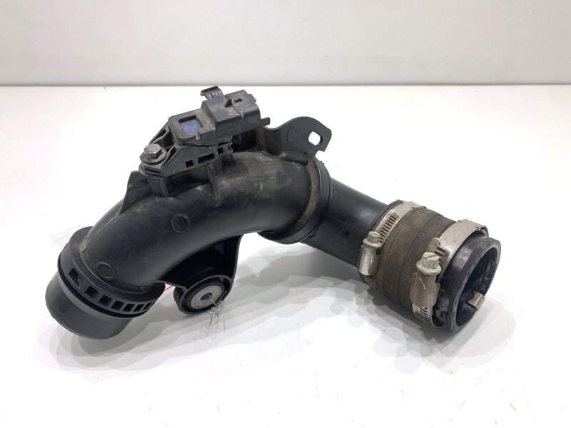 Vzduchové potrubie Peugeot 308 II (LB_, LP_, LW_, LH_, L3_) 2013 - 2021 1192772S01