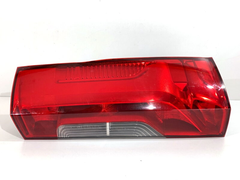 Svetlo pravé zadné Mercedes-benz Sprinter 3 , 5-T Tourer BUS (B907) 2018 - 2022