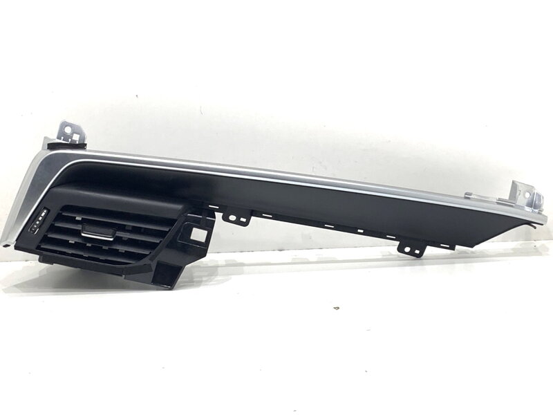 Mriežka ventilácie pravá predná Nissan Qashqai III (J12) 2021 - 2022 68760HN10A