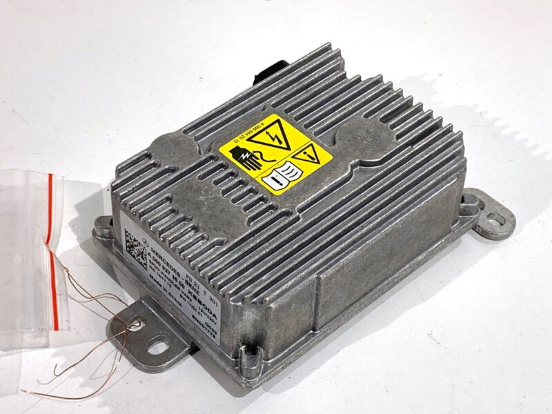 Riadiaca jednotka napätia Mercedes-benz Sprinter 3 , 5-T Tourer BUS (B907) 2018 - 2022 A0008273500