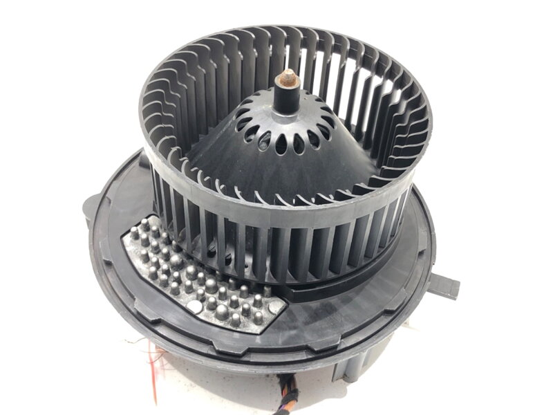 Ventilátor kúrenia VW Golf VII (5G1, BQ1, BE1, BE2) 2012 - 2022 5Q1819021E