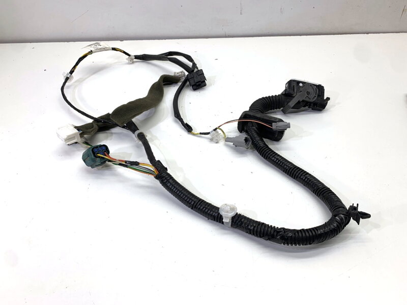 Kabeláž dvere predná pravá Nissan Juke (F15) 2010 - 2022 24124BV90B