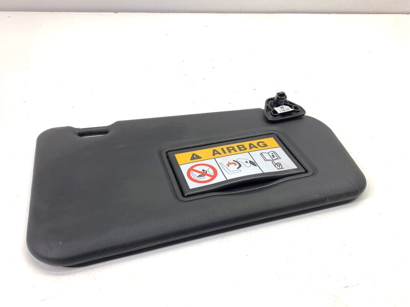 Slnečné clonítko pravé Nissan Juke (F15) 2010 - 2022