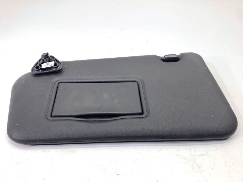 Slnečné clonítko ľavé Nissan Juke (F15) 2010 - 2022