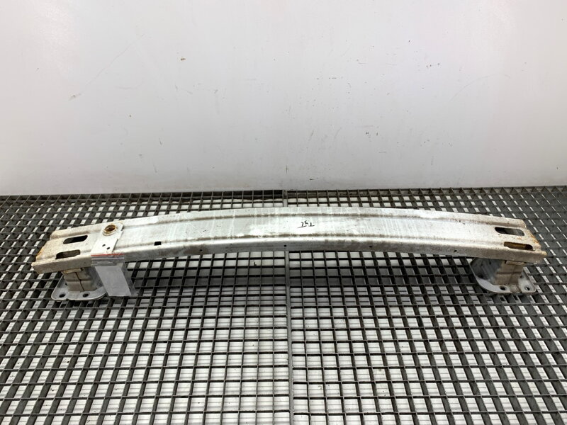 Výstuha nárazníka zadná Nissan Qashqai II SUV (J11, J11_) 2013 - 2022