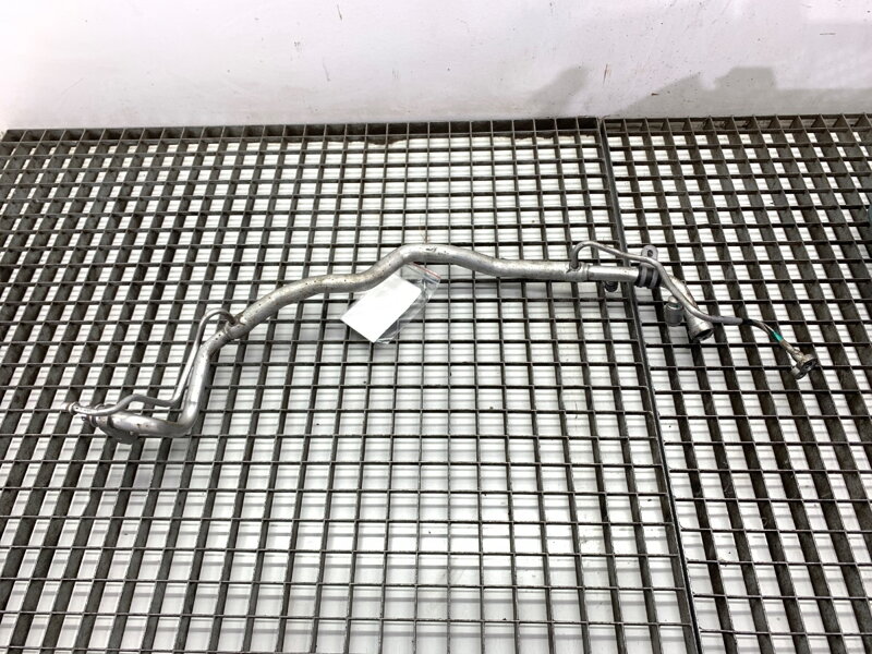 Hadica klimatizácie Nissan Qashqai II SUV (J11, J11_) 2013 - 2022 92480HV71A