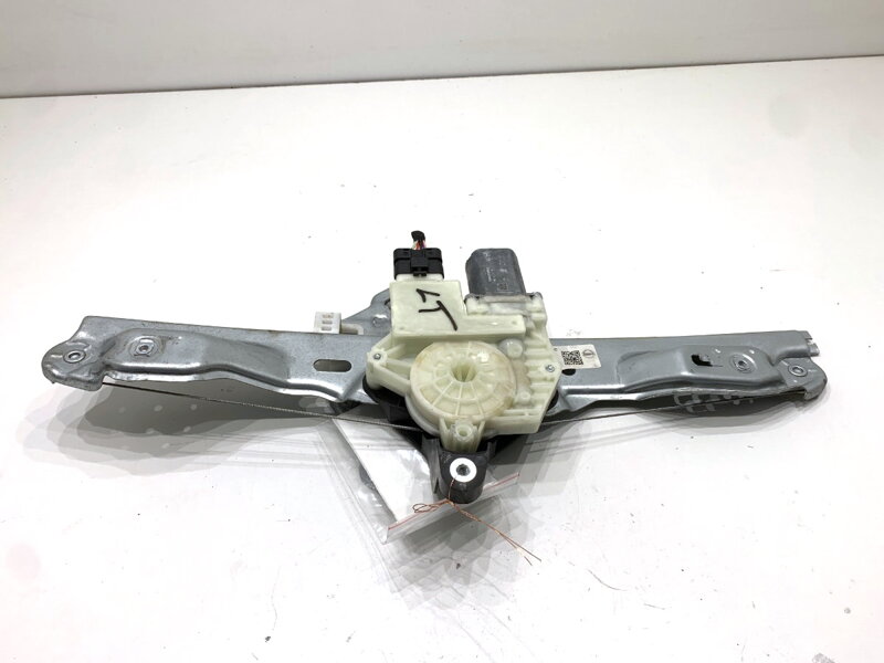 Sťahovačka okna ľavá zadná Nissan Qashqai II SUV (J11, J11_) 2013 - 2022 82701HV00C