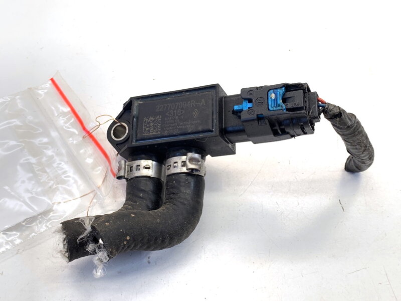Snímač tlaku spalín DPF Nissan Qashqai II SUV (J11, J11_) 2013 - 2022 227707094R