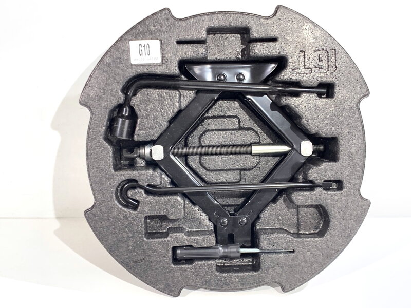 Sada náradia KIA Ceed (CD) 2018 - 2022 09149-G4100