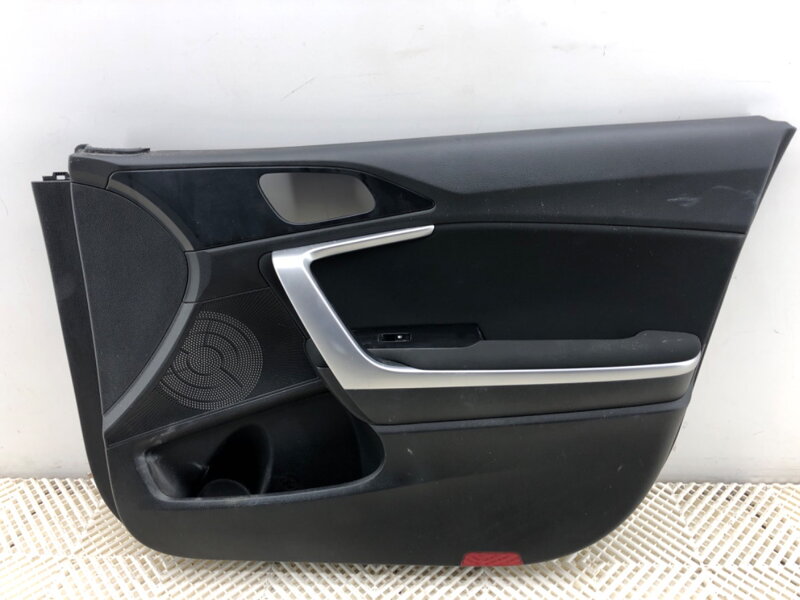 Tapacír dverí pravý predný KIA Ceed (CD) 2018 - 2022 82302-J7020DHC