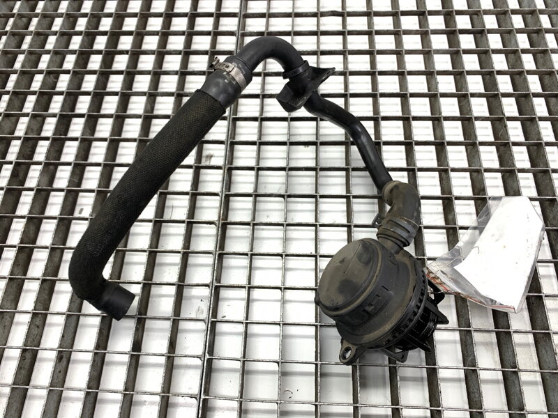 Odvetranie Audi A5 (8T3) 2007 - 2017 059103493A