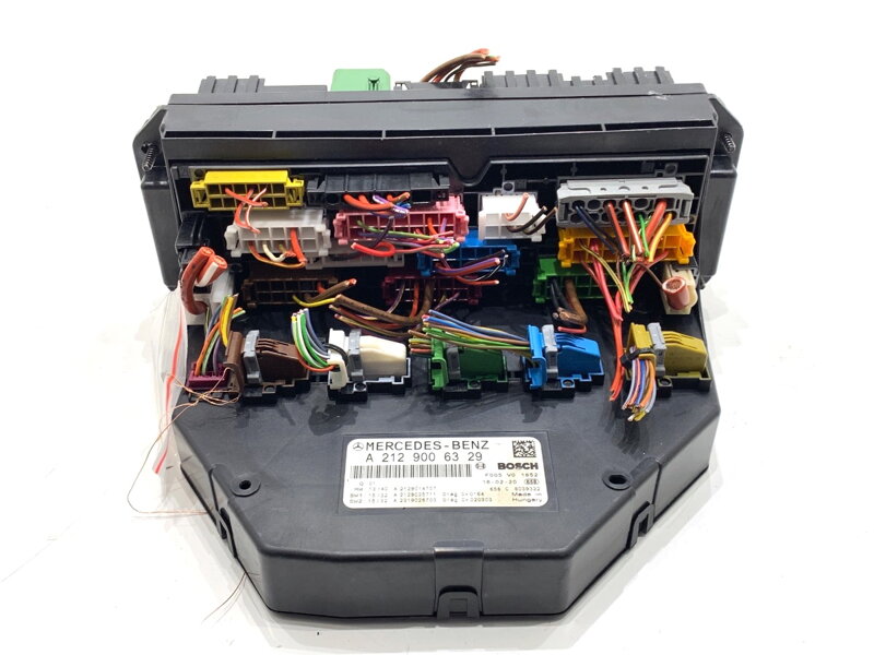 Poistková skrinka Mercedes-benz CLS Shooting Brake (X218) 2012 - 2017 A2129006329