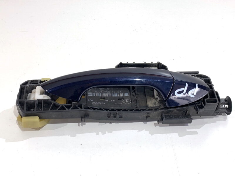 Kľučka vonkajšia pravá predná Mercedes-benz CLS Shooting Brake (X218) 2012 - 2017