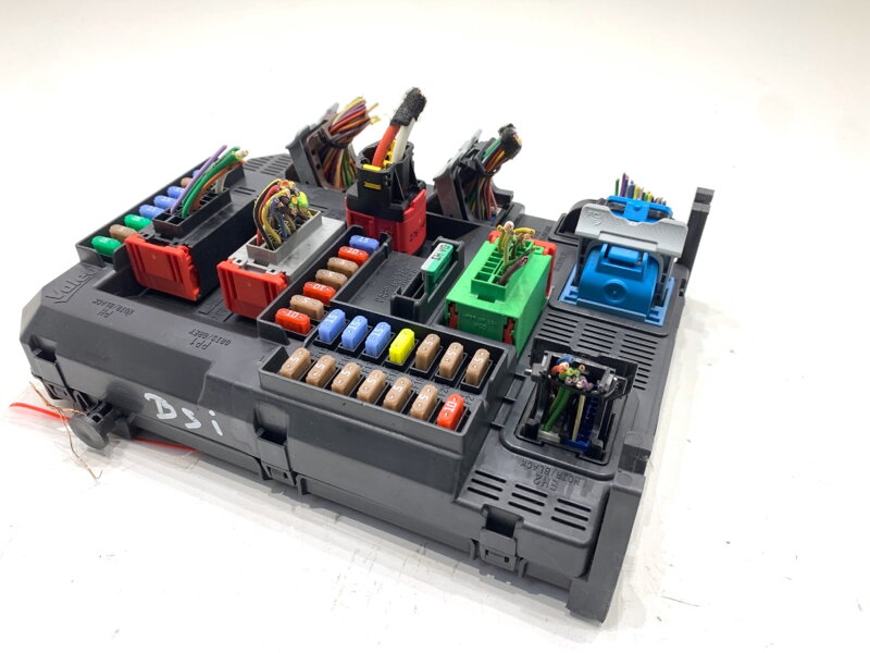 Modul BSI Peugeot 308 SW II (LC_, LJ_, LR_, LX_, L4_) 2014 - 2021 9807054180