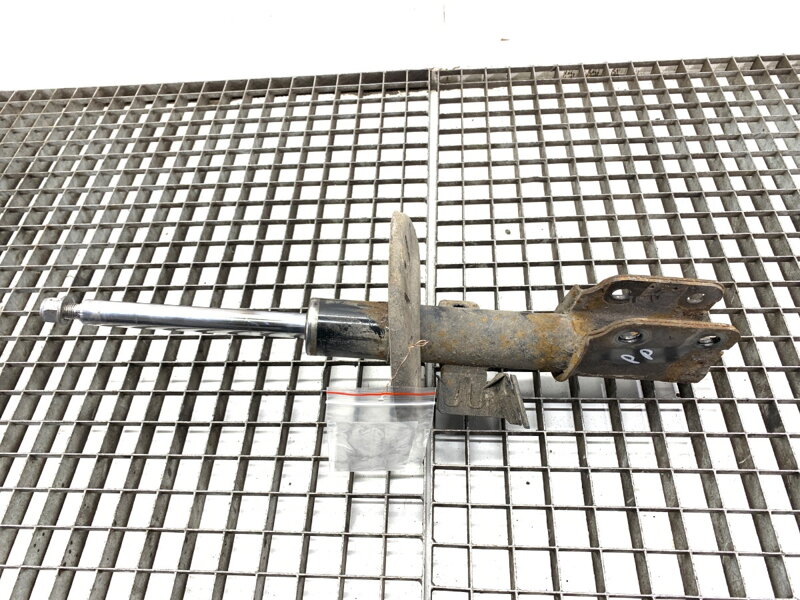 Tlmič pravý predný Peugeot 308 SW II (LC_, LJ_, LR_, LX_, L4_) 2014 - 2021