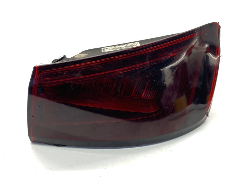 Svetlo pravé zadné Audi A3 Limousine (8VS, 8VM) 2013 - 2022 8V5945096C