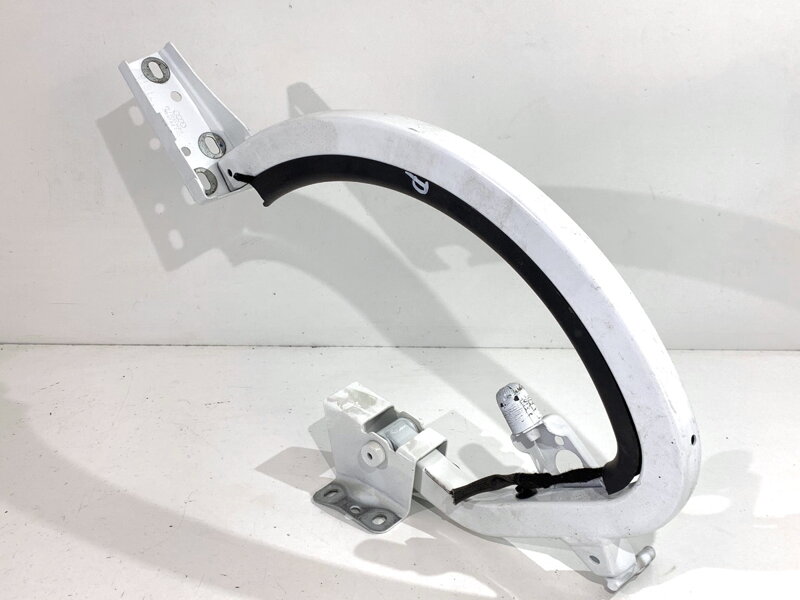 Pánt veka batožinového priestoru pravý zadný Audi A3 Limousine (8VS, 8VM) 2013 - 2022 8V5827302