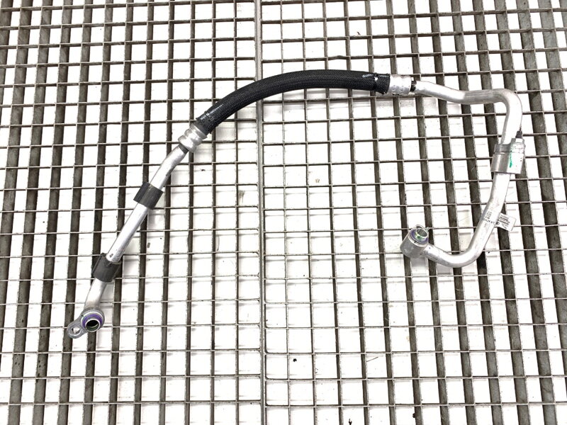 Hadica klimatizácie Land Rover Range Rover Evoque (L551) 2018 - 2022 M8D2-19N602-AF