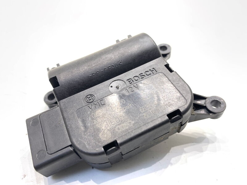 Motor radiátora kúrenia Audi A4 B7 Avant (8ED) 2004 - 2008 8E1820511A