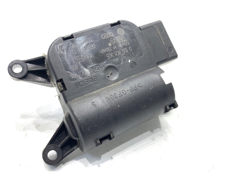 Motor radiátora kúrenia Audi A4 B7 Avant (8ED) 2004 - 2008 8E1820511D