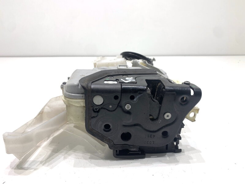 Zámok dverí ľavý predný VW Passat B7 Variant (365) 2010 - 2015 3C1837015A