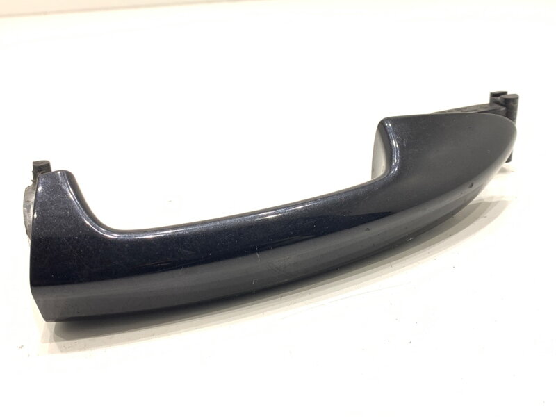 Kľučka vonkajšia pravá predná VW Passat B7 Variant (365) 2010 - 2015 3C0837206A