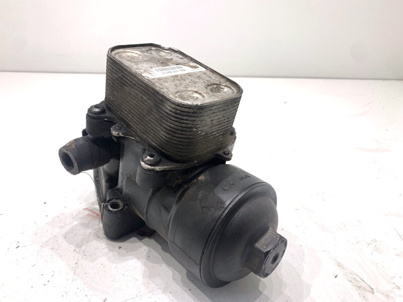 Základňa filtra oleja S chladičom VW Sharan (7N1, 7N2) 2010 - 2022 03L117021C