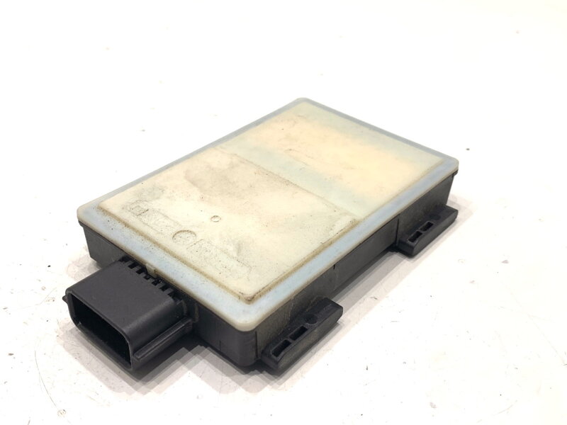 Modul snímač mŕtveho poľa Land Rover Range Rover Evoque (L551) 2018 - 2022 M8D2-14F152-AL