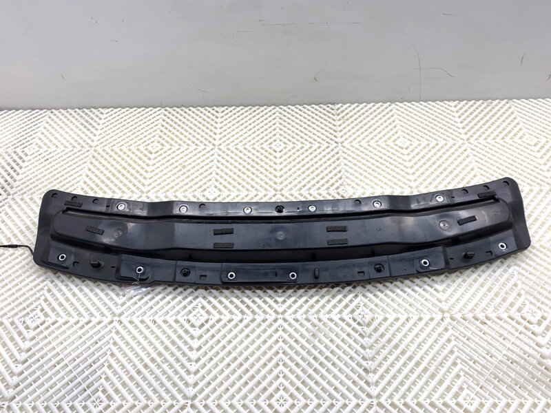 Airbag chodca Land Rover Range Rover Evoque (L551) 2018 - 2022 J9C3-16E636-AH