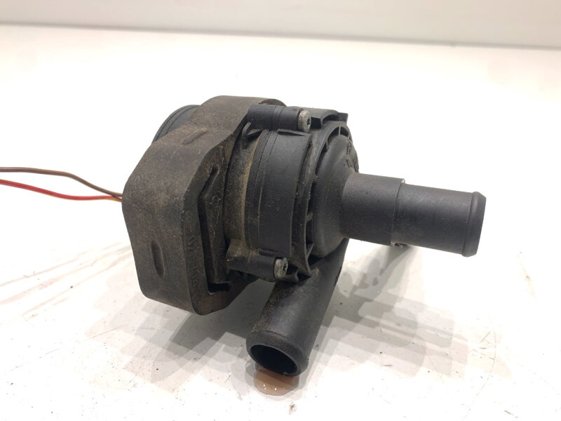 Prídavná vodná pumpa Mercedes-benz Class GLK (X204) 2008 - 2015 A2118350028