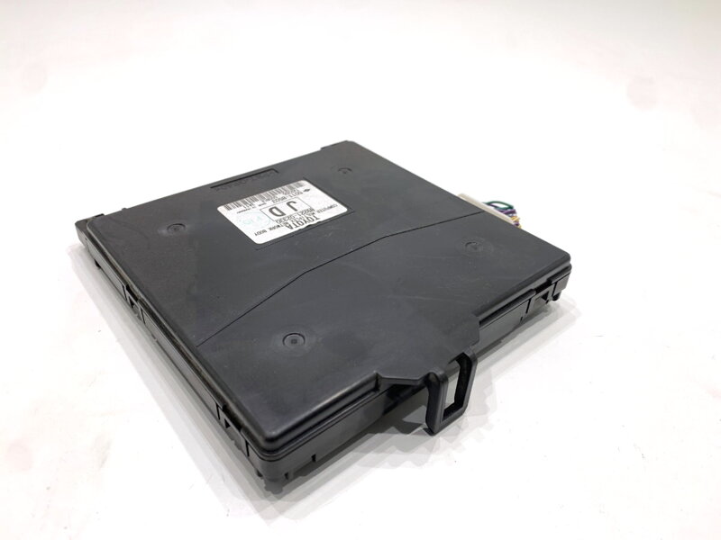 Modul komfortu Toyota Auris (_E18_) 2012 - 2018 89221-02330