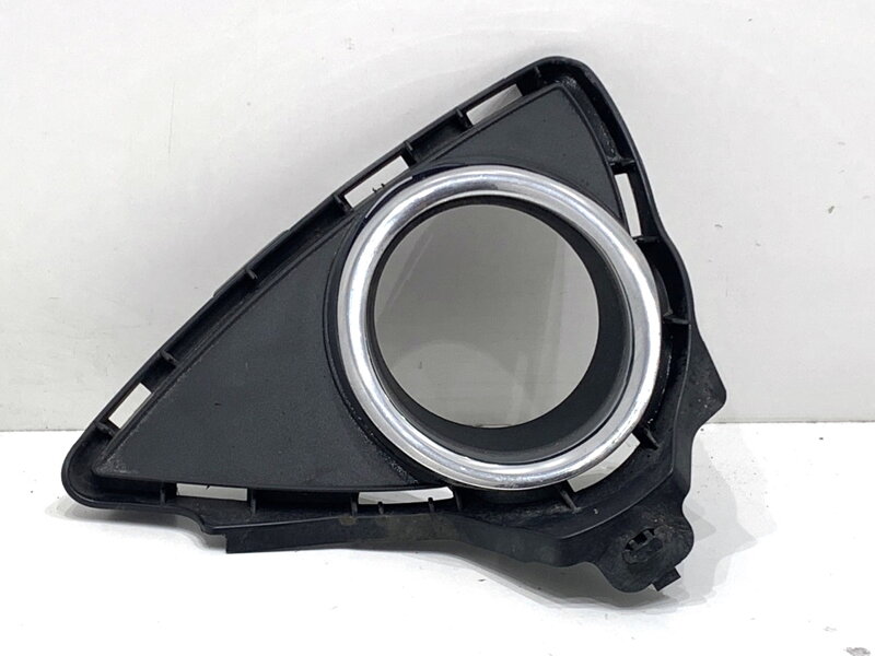 Mriežka nárazníka ľavá predná Toyota Auris (_E18_) 2012 - 2018 81482-02280