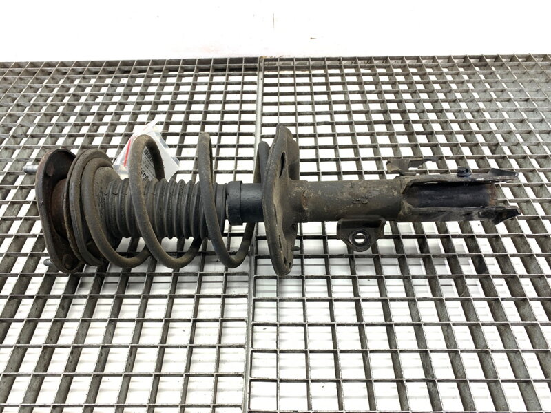 Tlmič ľavý predný S pružinou Toyota Auris (_E18_) 2012 - 2018